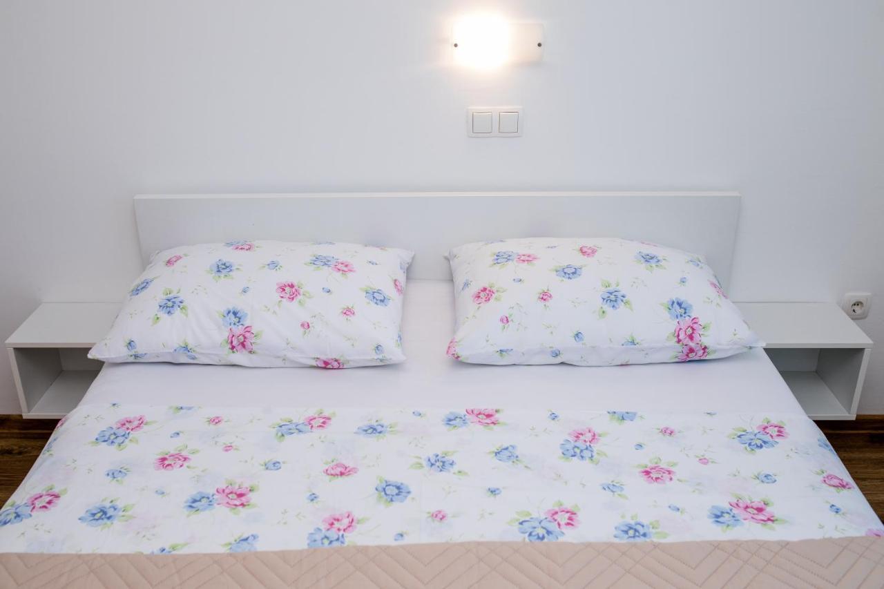 Zeljko Apartmani Lopar Exterior foto