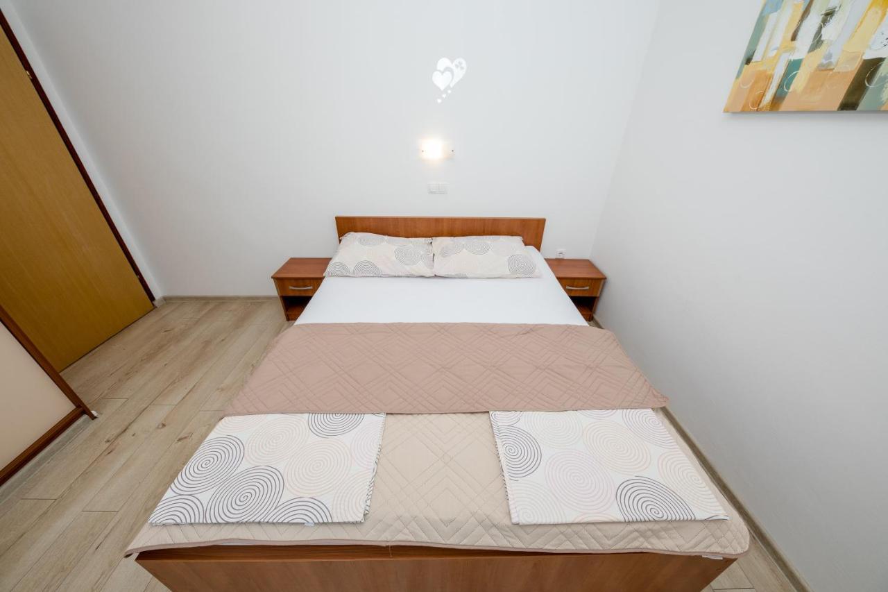 Zeljko Apartmani Lopar Exterior foto